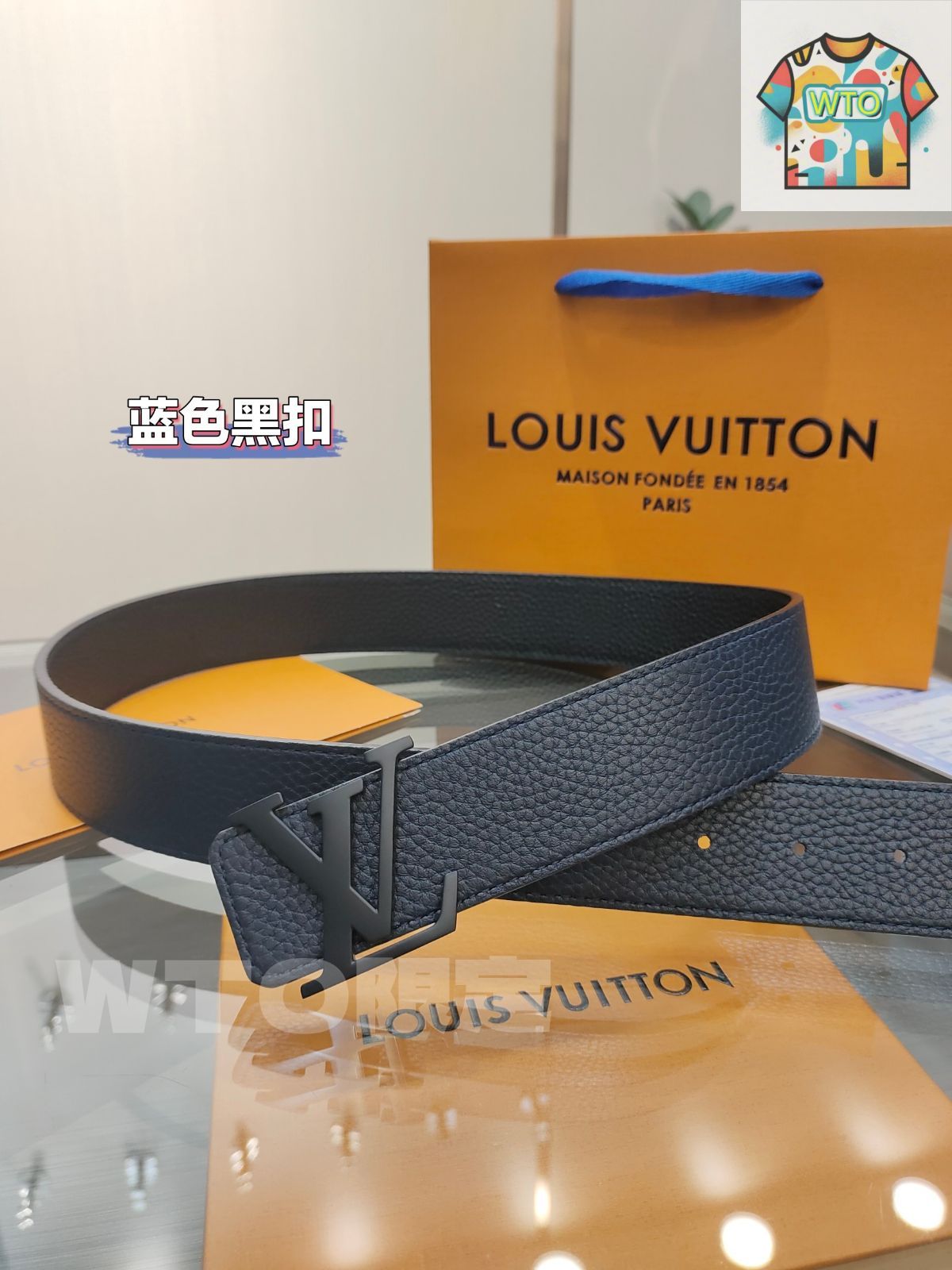 LOUIS VUITTON レザーベルト LOUIS VUITTON レザー ベルト レッド