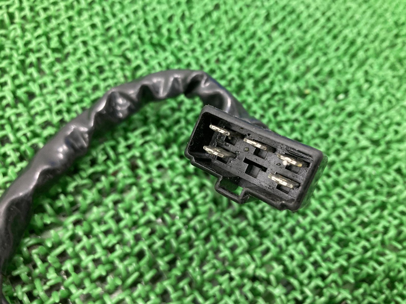 ボンネビルT100 レギュレター トライアンフ(TRIUMPH) 純正 中古 RS41