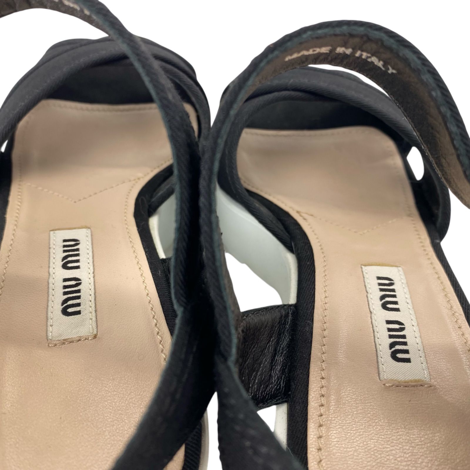 なぁなさん専用 Miu Miu ビジュー プラットフォーム サンダル ブラック 美品 ミュウミュウ miu miu プラットフォームサンダル 厚底 ブラック