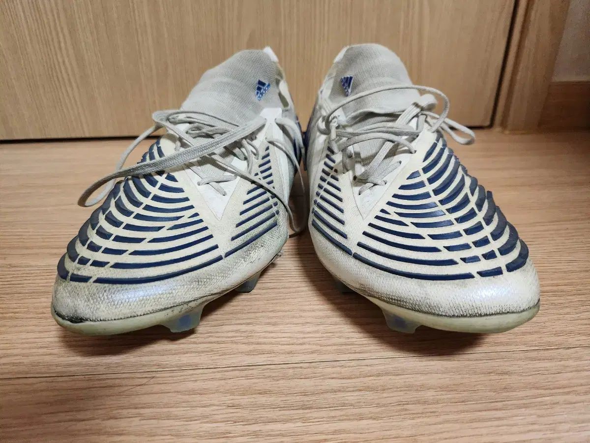 限定カラー ミズノ モレリア ネオ4 JAPAN 25.5cm サッカースパイク 海外限定モデル】Desporte デスポルチ パラナKT 25.0cm （楽天