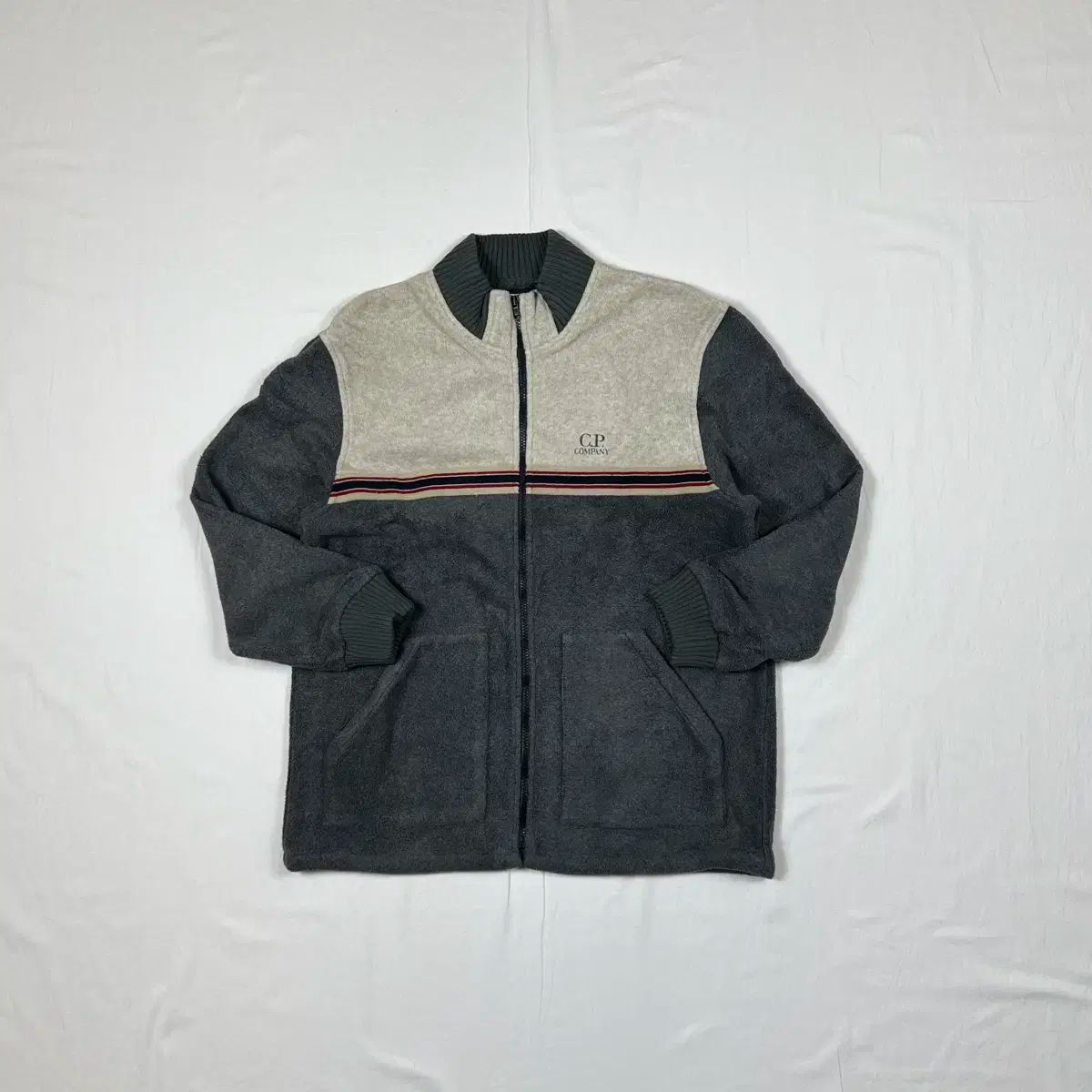 cp company C.P. Company(シー ピー カンパニー) ロゴ フリース ジップアップ ジャケット