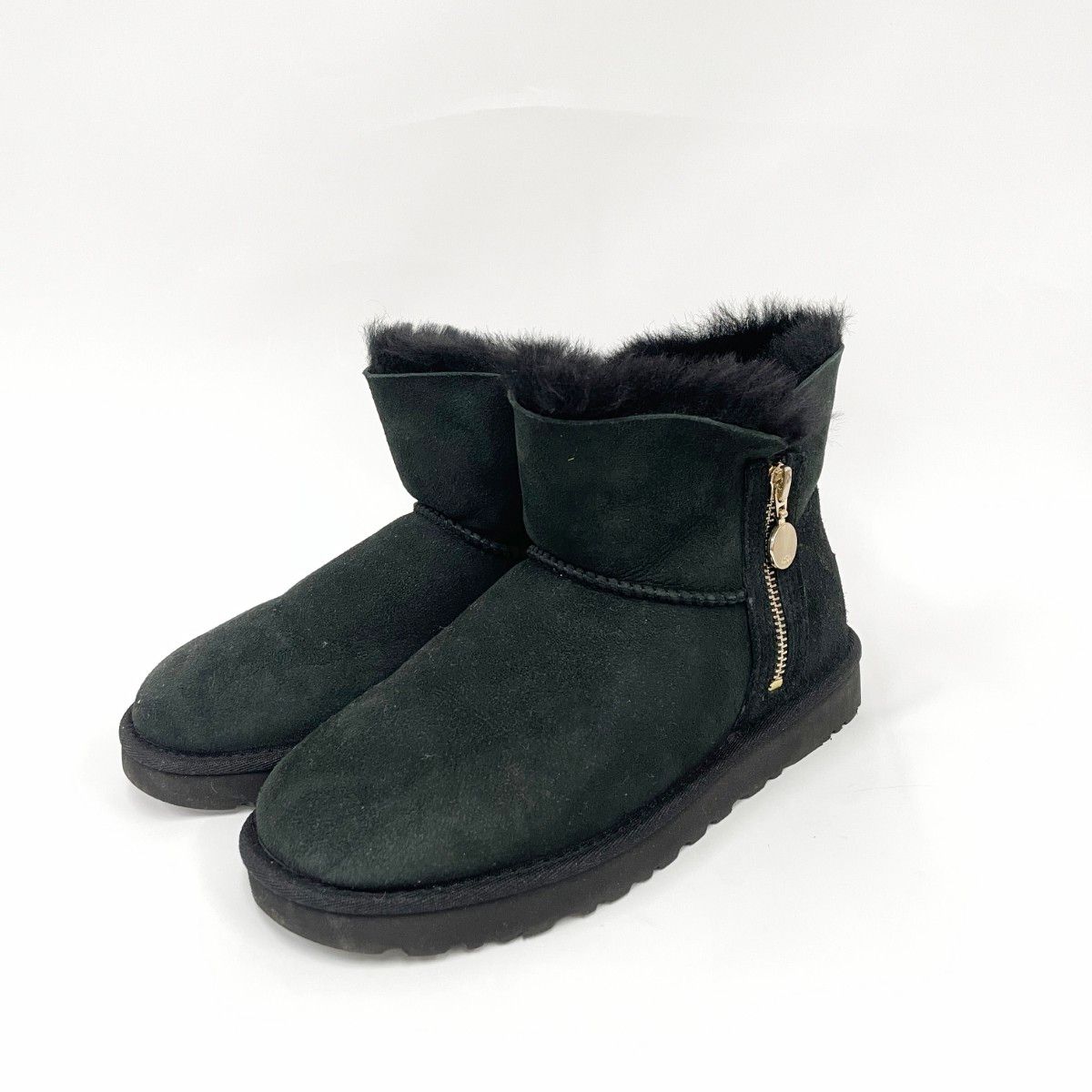 【新品未使用品】UGG ムートンブーツ　BAILY ZIP MINI 23cm 新品未使用品】UGG ムートンブーツ BAILY ZIP MINI 23cm - メルカリ