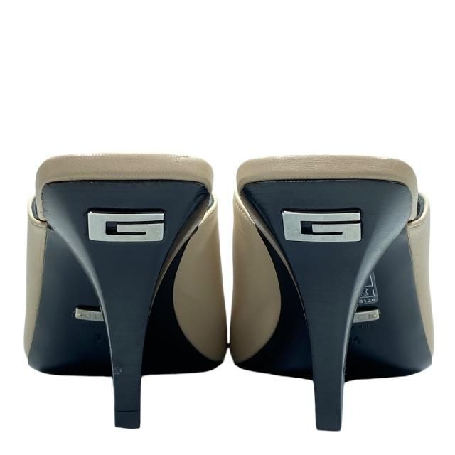 レディース GUCCI ベージュ オープントゥ ミュール