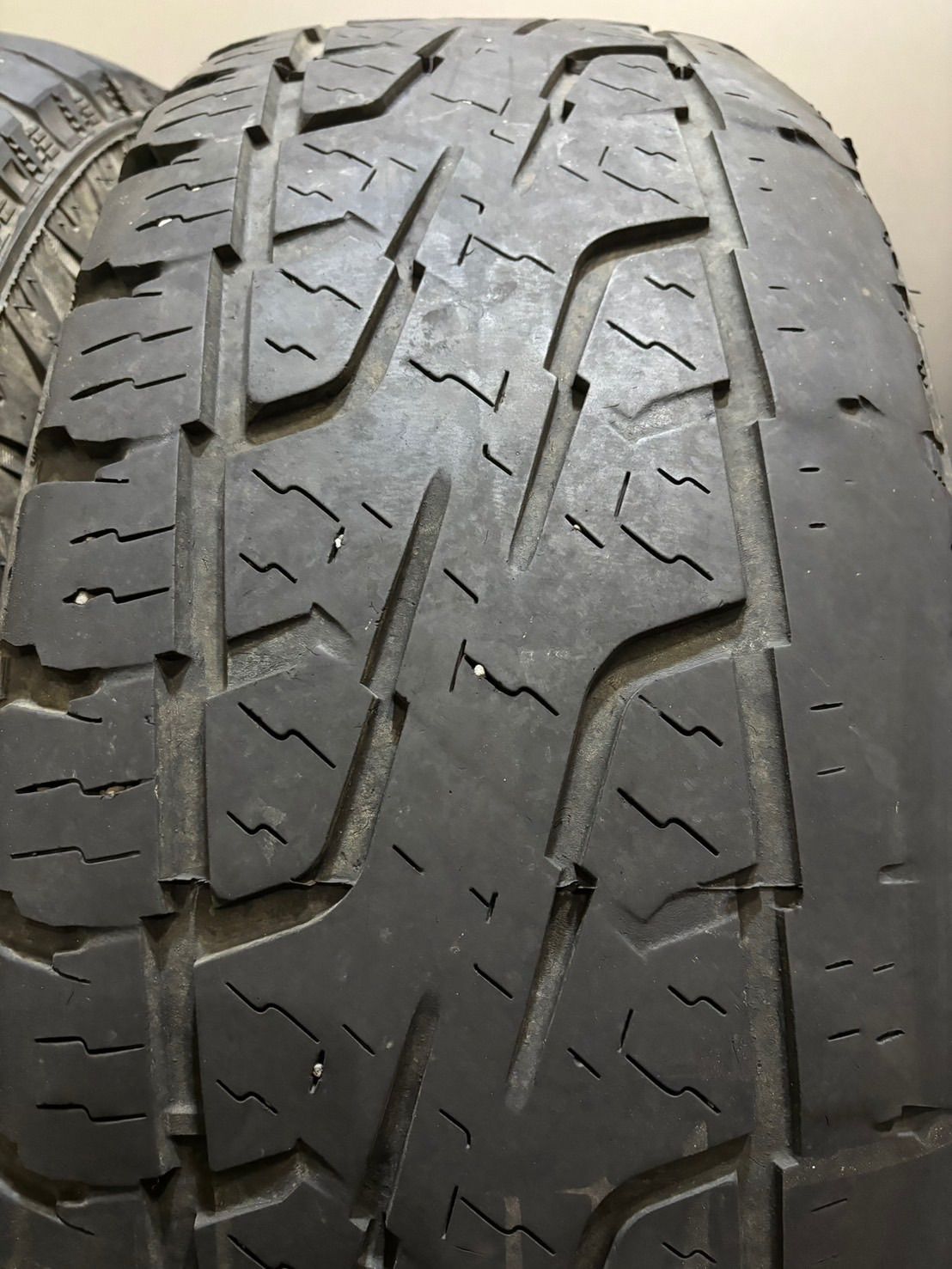 265 65R17 MONSTA TERRAIN GRIPPER 23年 マットクロス 17インチ 7.5J 28 139.7 6H 夏タイヤ 4本 プラド サーフ ホワイトレター 1-K258 FFCRYSTALESIA_COM