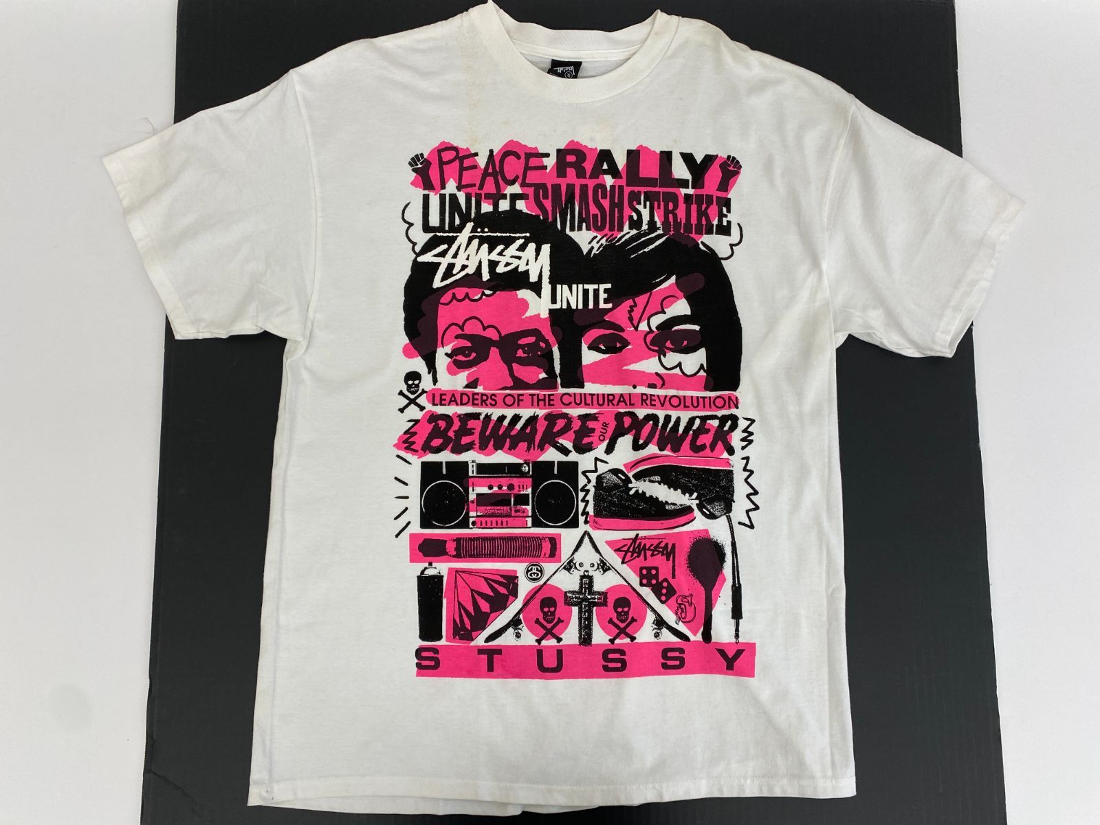 すぐにお届け♪ STUSSY ローズ グラフィック Tシャツ すぐにお届け♪ STUSSY ローズ グラフィック Tシャツ Amazon