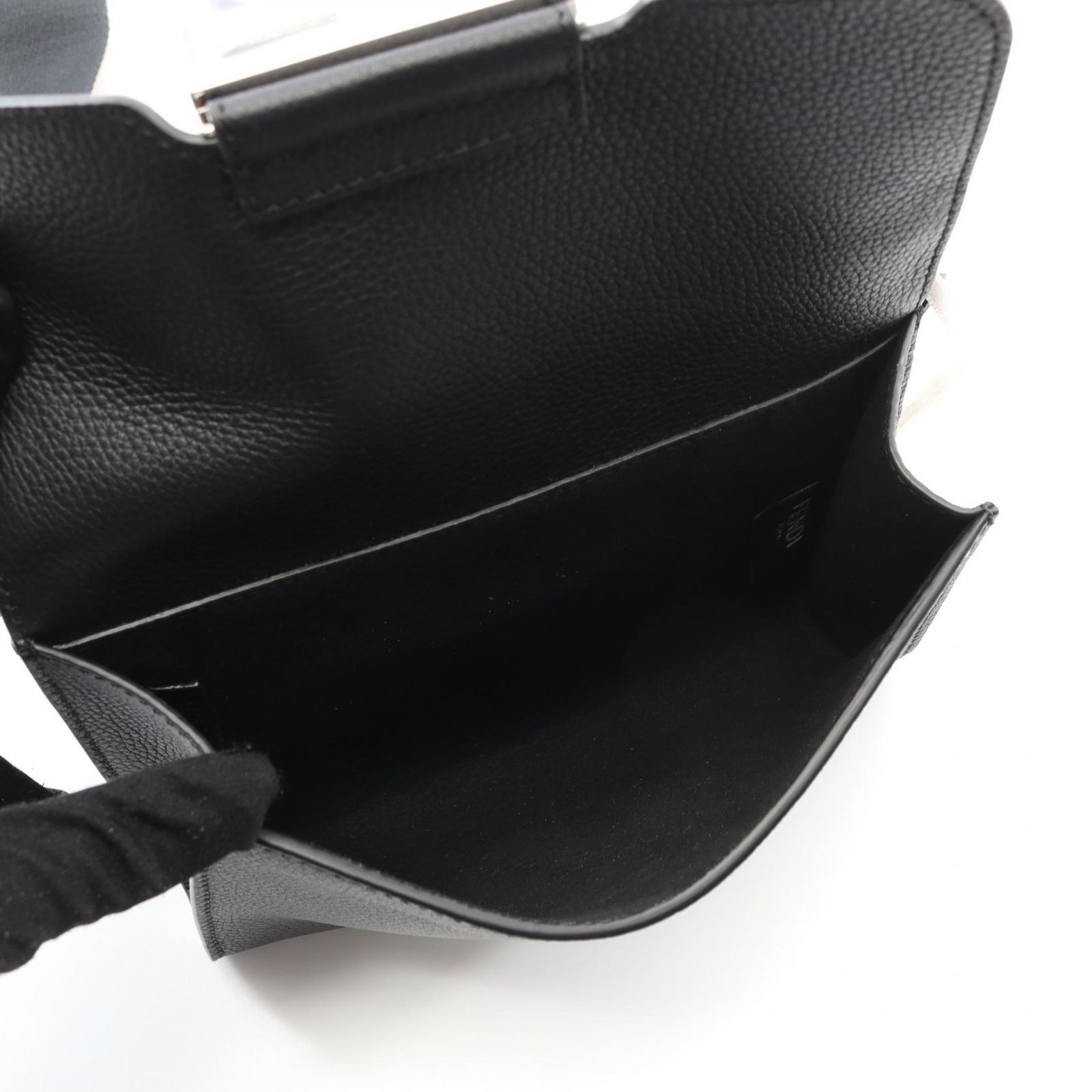 ★人気★FENDI(フェンディ)ブラックレザーショルダーバック FENDI フェンディ ドットコム ショルダーバッグ レザー ブラック