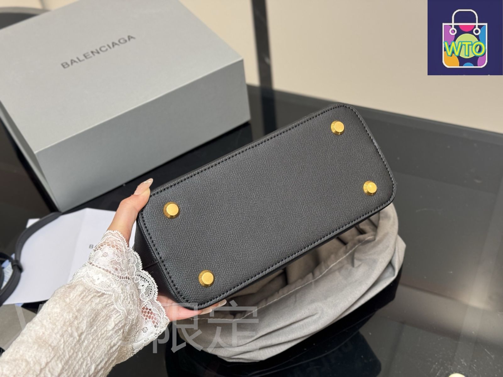 今日特価】BALENCIAGA New Shell Bag / バレンシアガ ニュー
