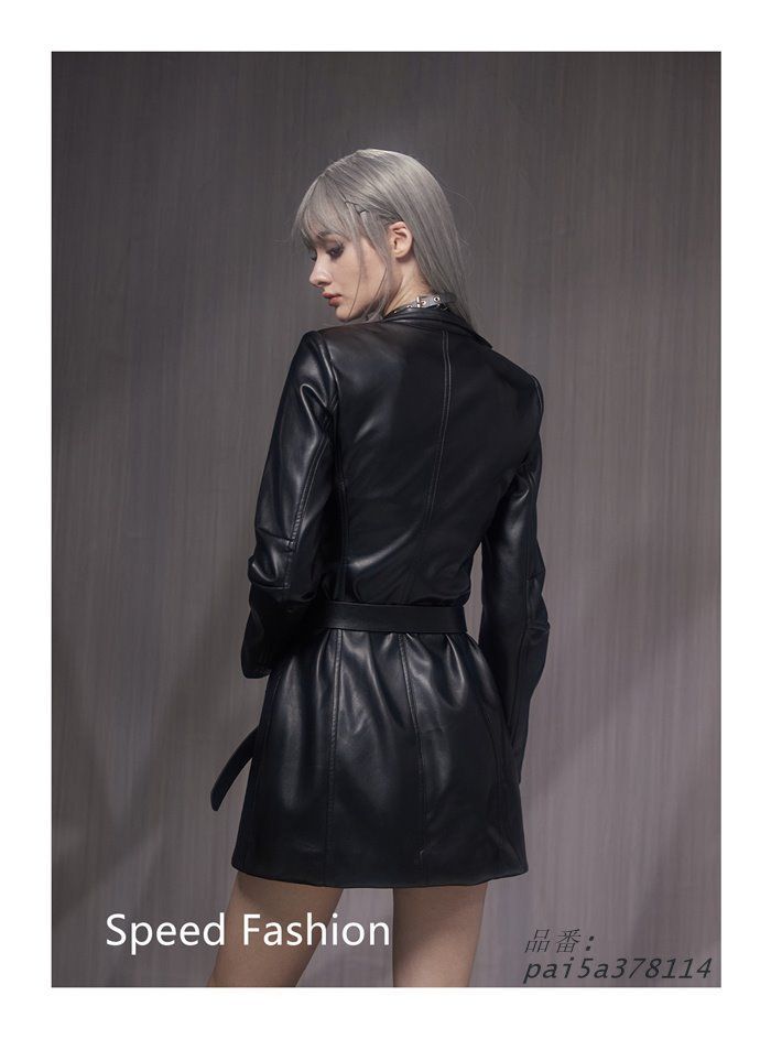 レザーワンピース