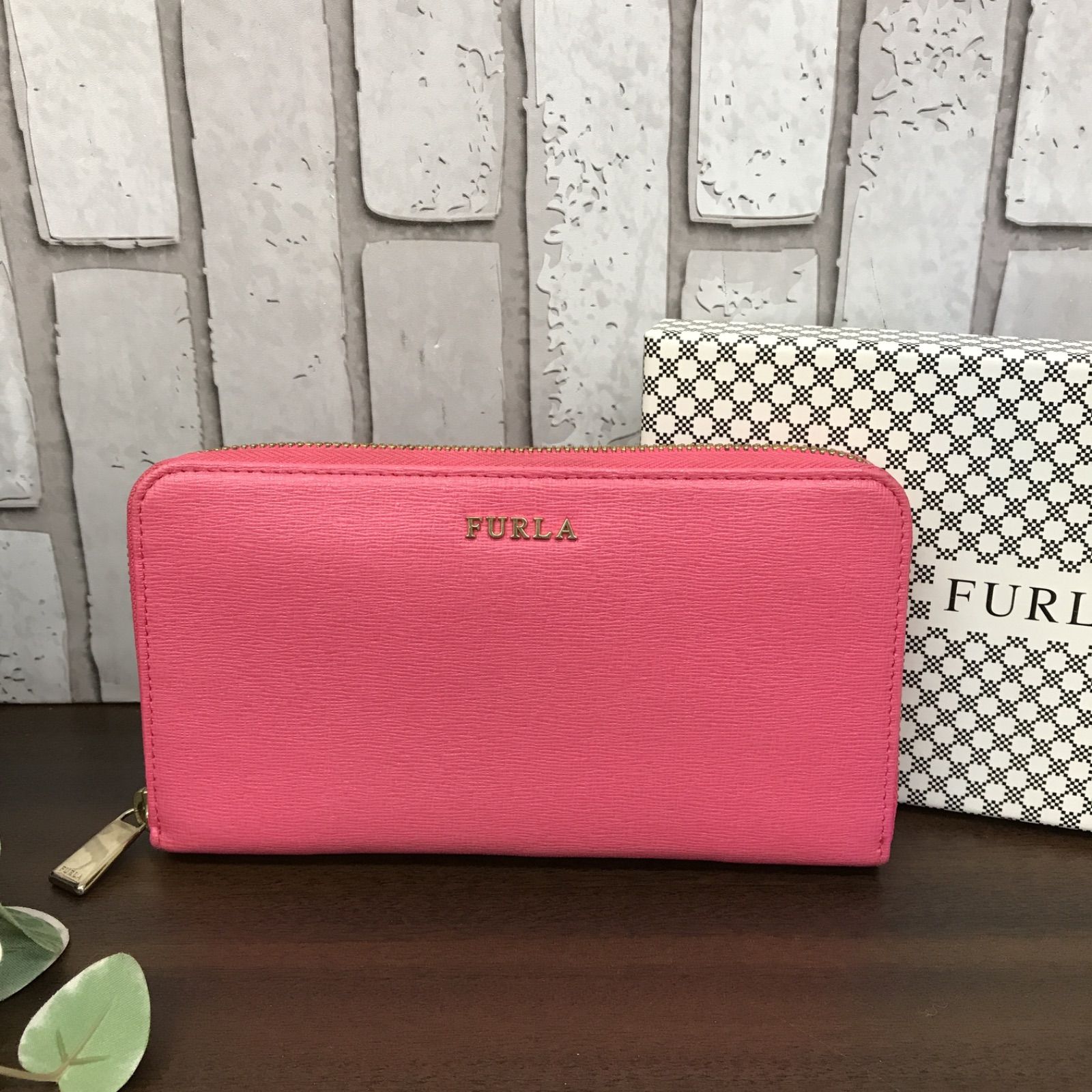 フルラ FURLA ラウンドファスナー 長財布 レザー ピンク - 通販 