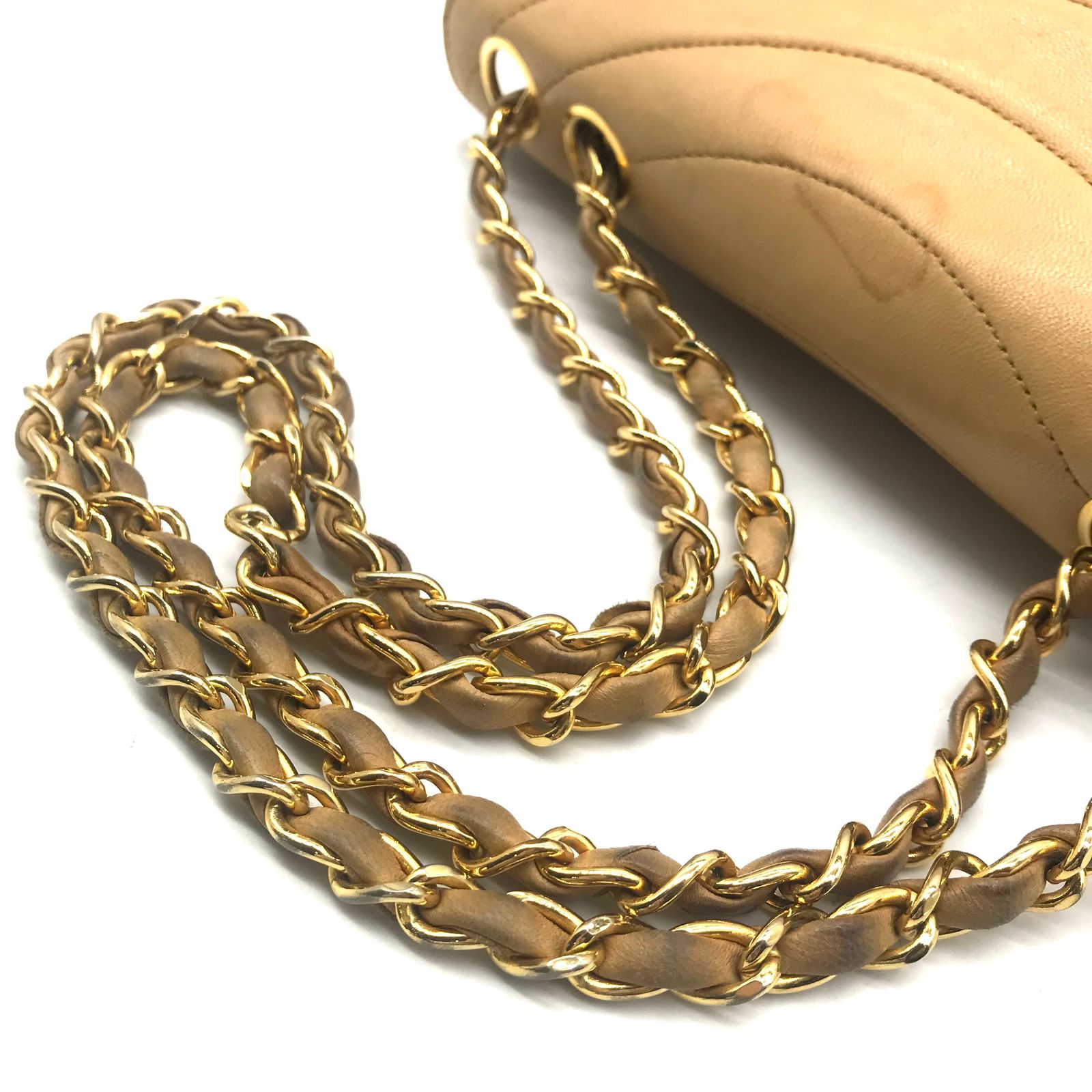 CHANEL シャネル ラムスキン ハーフムーン ターンロック Wチェーン ショルダー バッグ ベージュ k157 CHANEL シャネル ラムスキン ハーフムーン ターンロック Wチェーン