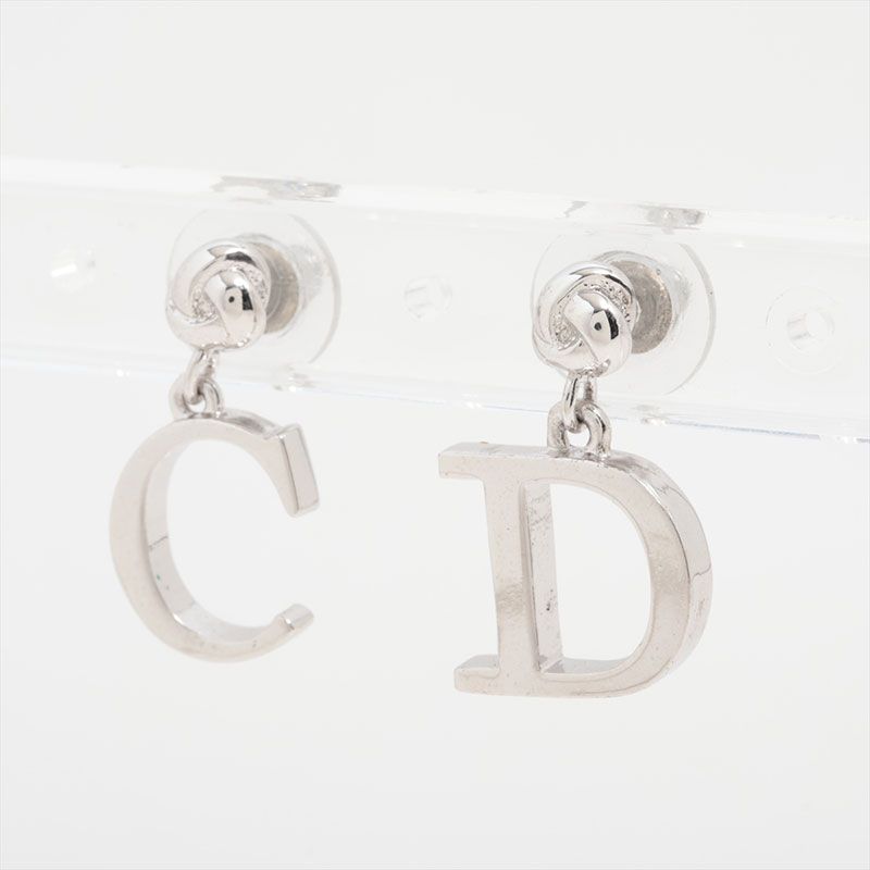 クリスチャン　ディオール　Dior ピアス　両耳　ロゴチャーム Christian Dior クリスチャンディオール ピアス CDロゴ - メルカリ