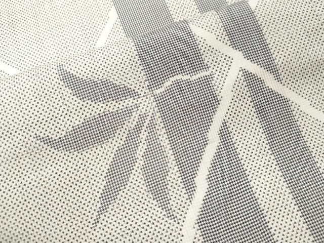 平和屋着物○本場大島紬 白大島 7マルキ 笹竹文 正絹 逸品 CAAS7245yc