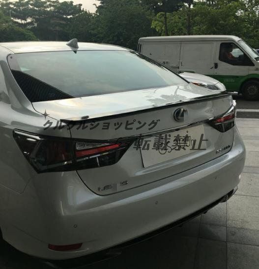 トランクスポイラー