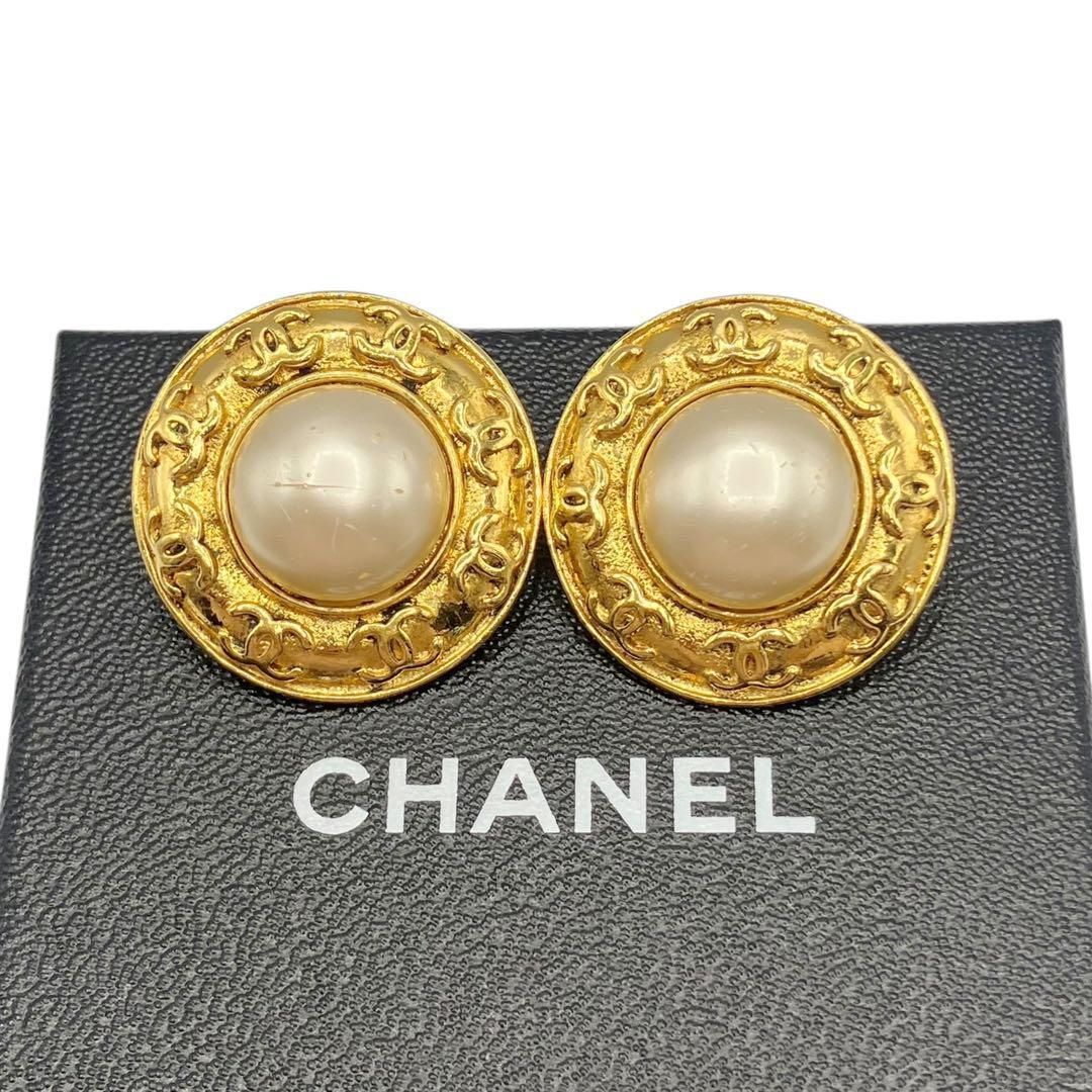 シャネル 94P フェイクパール ココマーク イヤリング