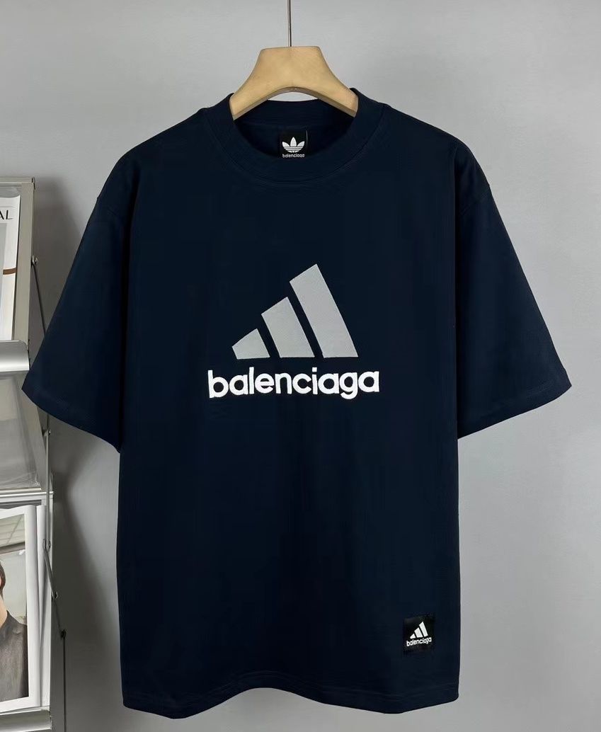 BALENCIAGA●ADIDAS オーバーサイズTシャツ