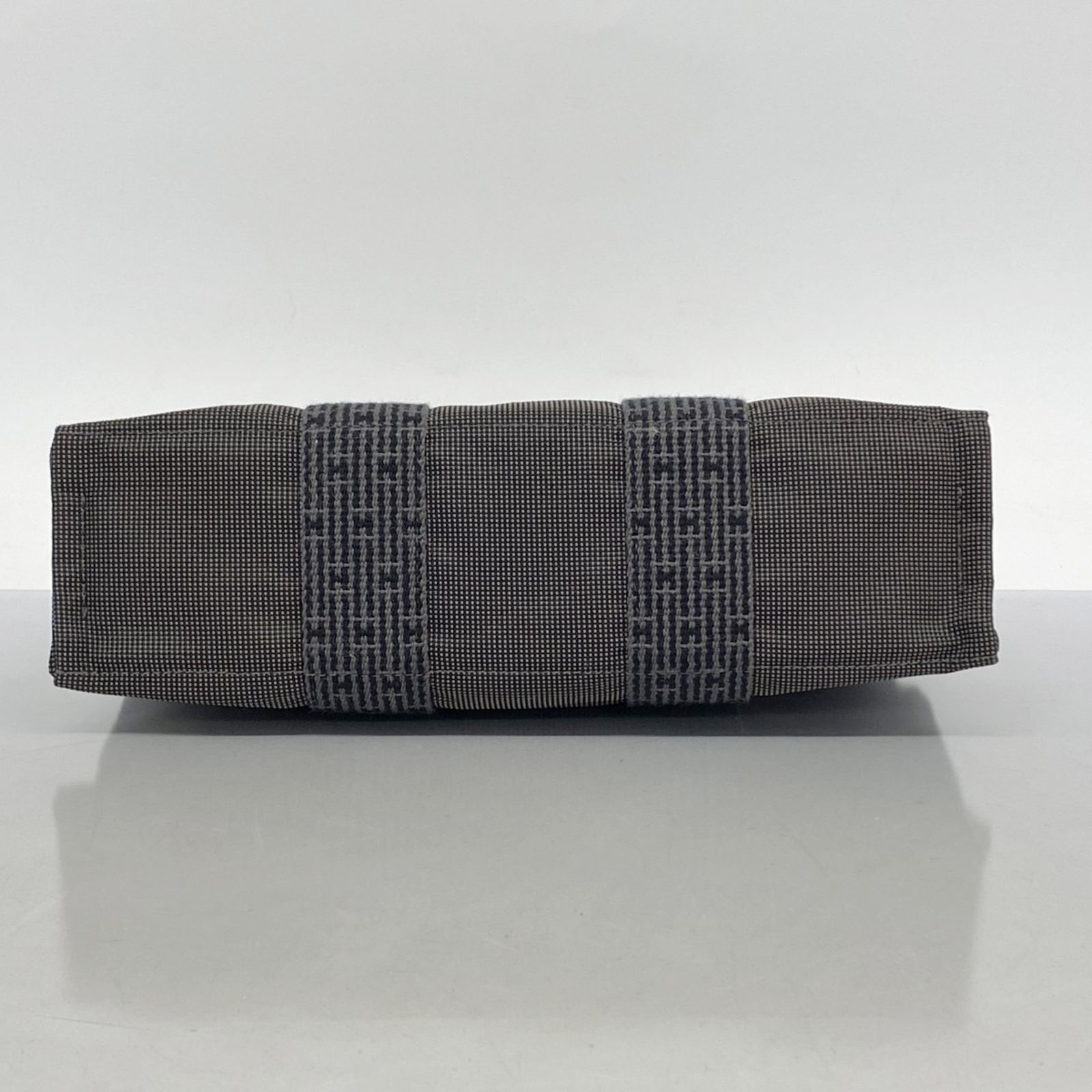 エールラインPM キャンバス