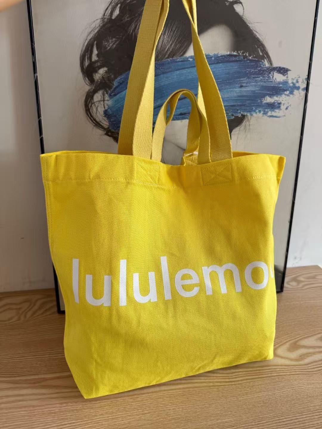 【lululemon】キャンバストートバッグ Lululemon Two-Tone Canvas Mini Tote Bag 4.5L - Spiced Chai