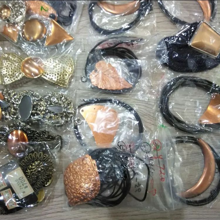 K068 七宝焼アクセサリー素材　大量100点セット K130七宝焼きアクセサリーパーツ素材大量100点セット - メルカリ