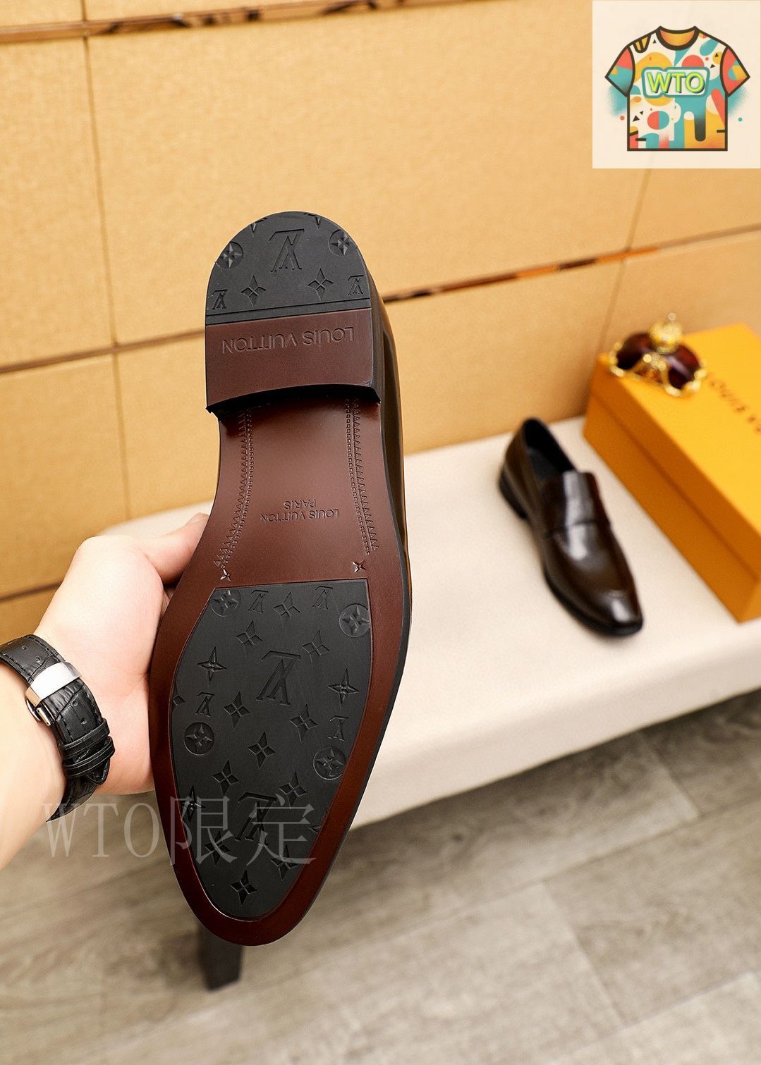 Louis Vuitton ルイヴィトン　ロゴ入りカジュアルシューズ 黒/茶 LOUIS VUITTON ルイ・ヴィトン カジュアルレザーシューズ17