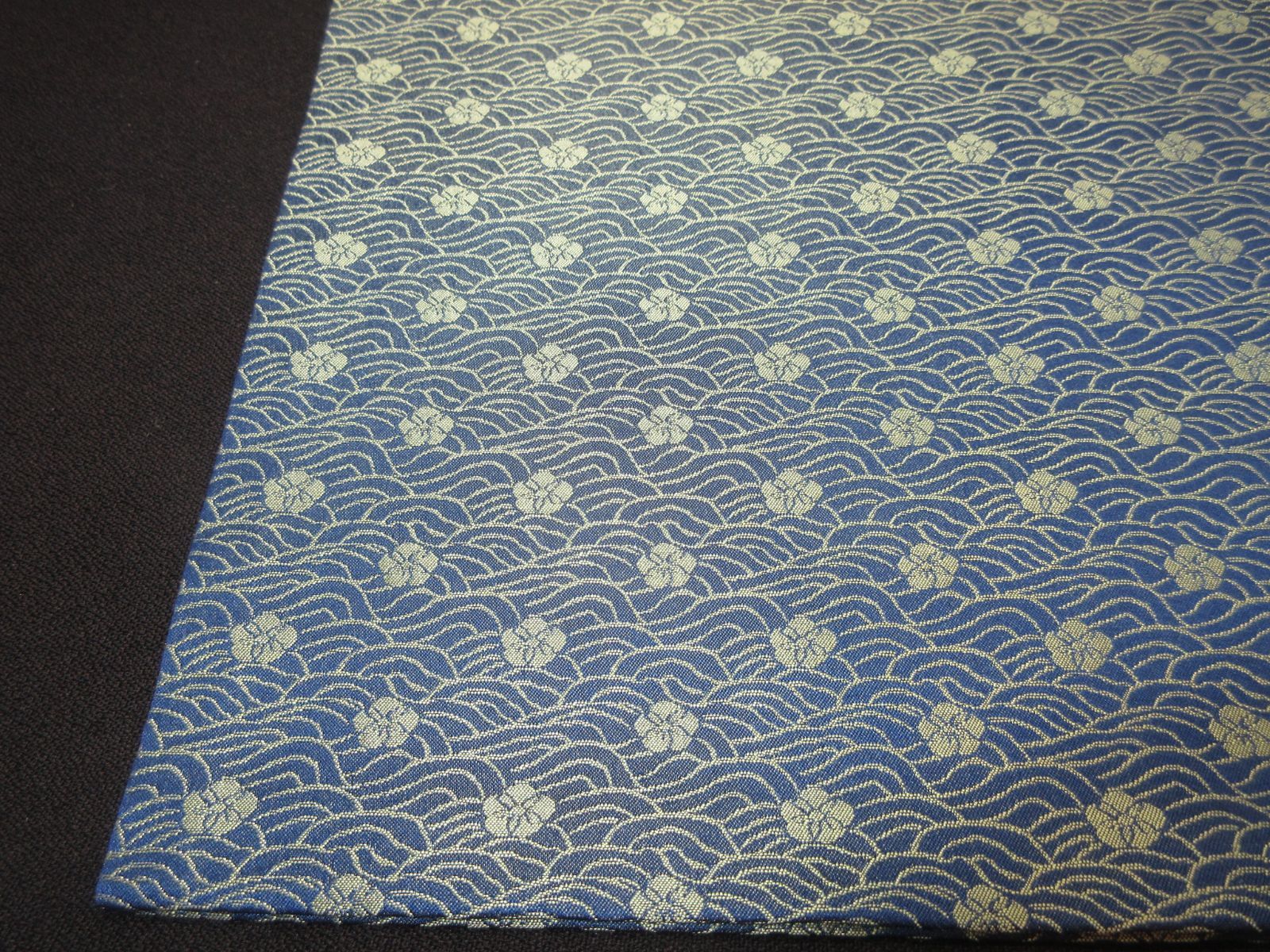 波上梅緞子 紙箱入り