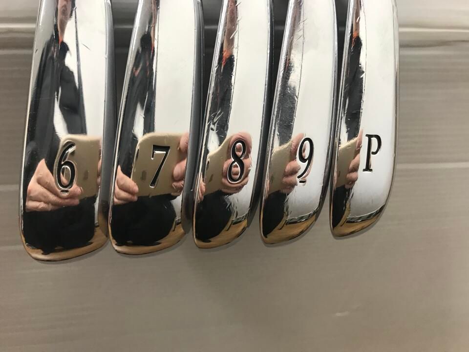 R |