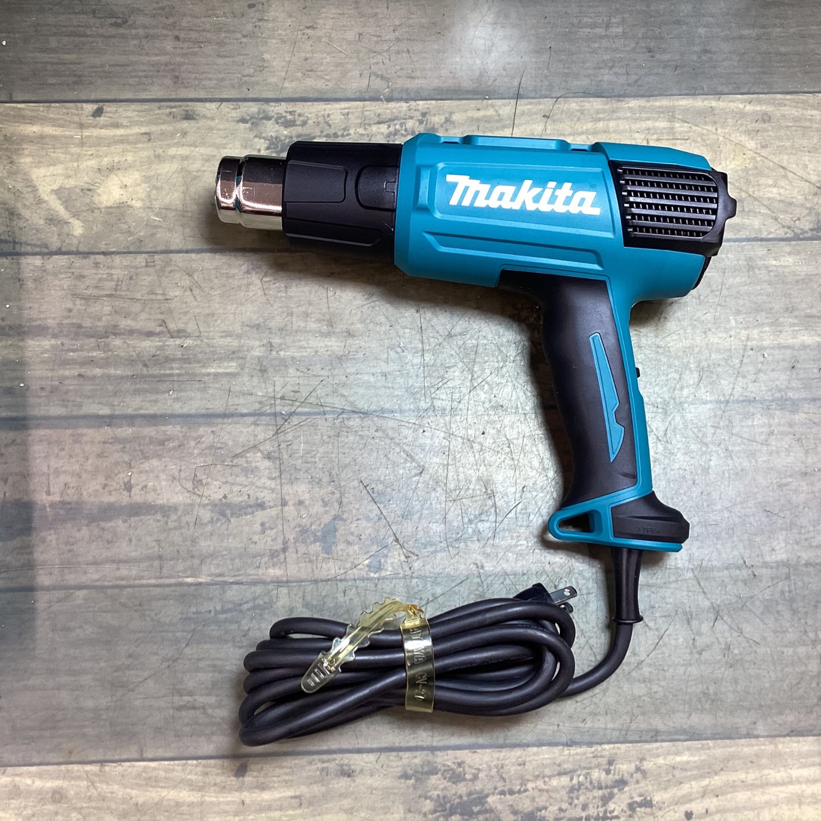 ☆極美品☆ 使用回数2回 Makita ヒートガン HG6031VK マキタ