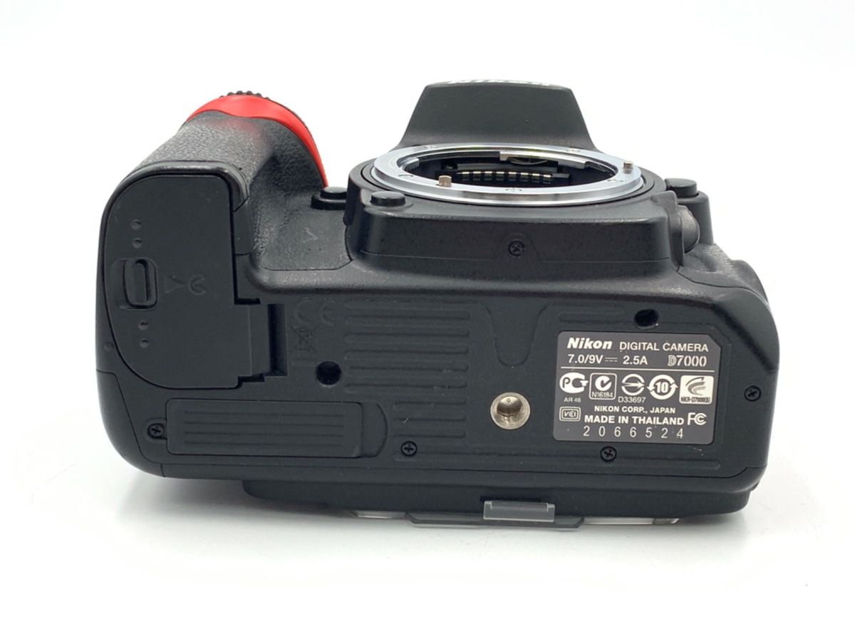Nikon D7000 ボディ/ AF-S NIKKOR 18-105mm 1:3.5-5.6 G ED レンズ 他 通電