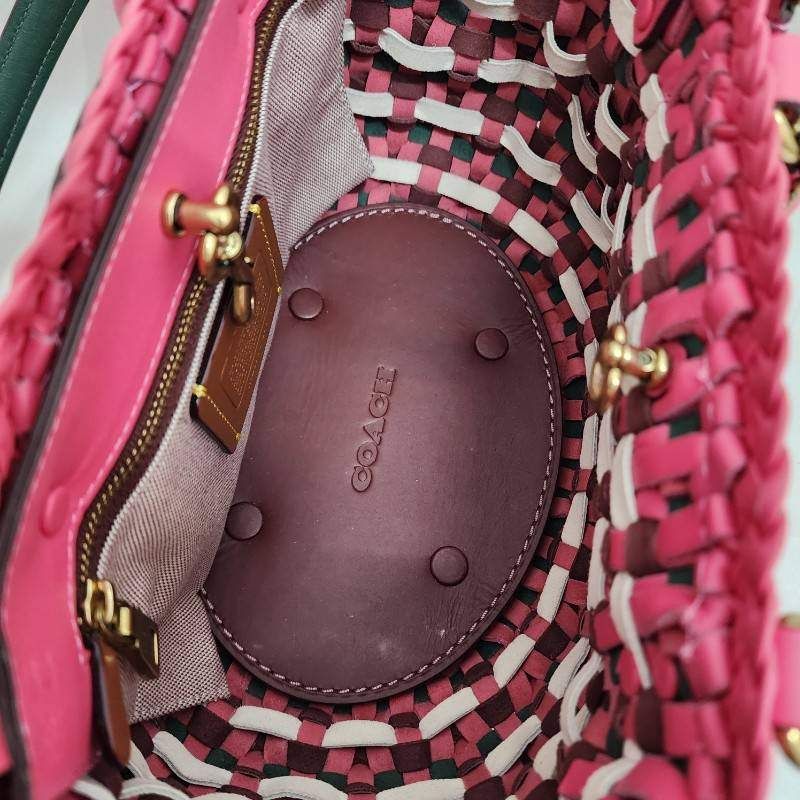 COACH コーチ ウーブントート ピンク 編み込みレザー かごバッグ 希少】 COACH コーチ ウーブントート ピンク 編み込みレザー
