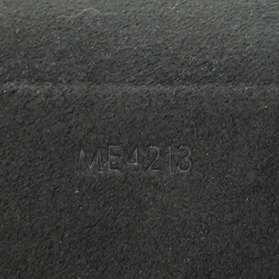 フォリオ IPHONE15