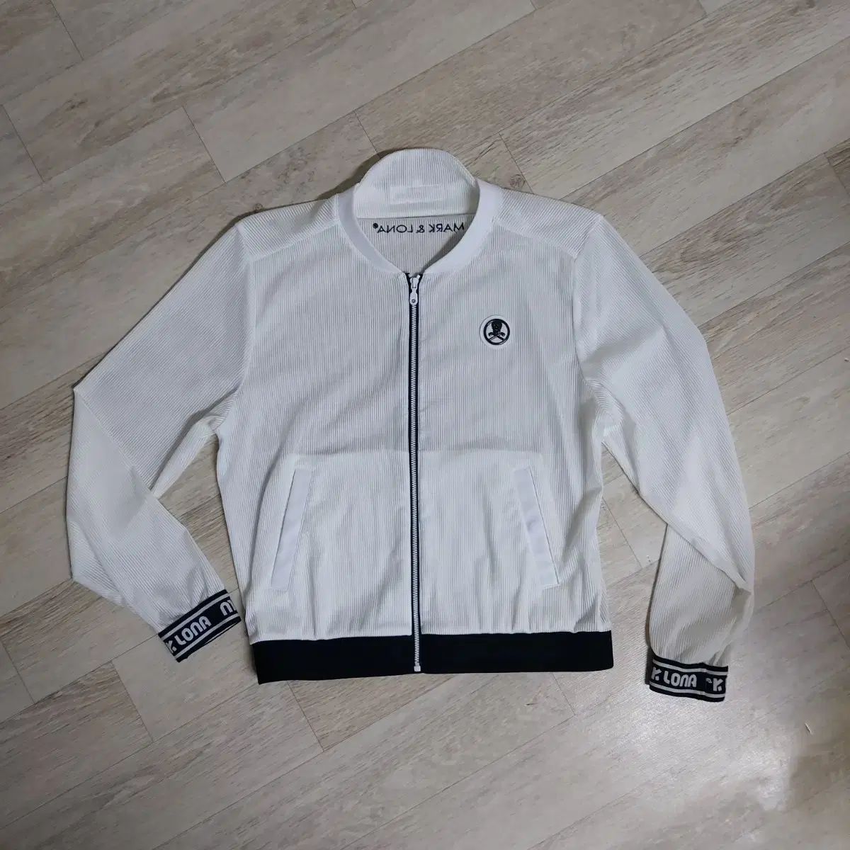 MARK&LONA ダウンジャケット 44サイズ(S) MARK&LONA ダウンジャケット 44サイズ(S) 楽天市場】マークアンドロナ