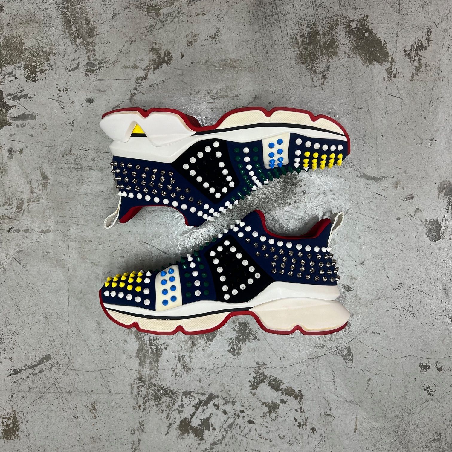 【VIPセール】Christian Louboutinスパイクスニーカー VIPセール】Christian Louboutinスパイクスニーカー (Christian