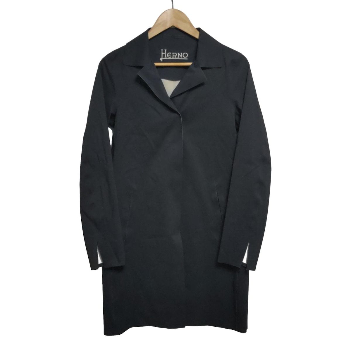 HERNO ヘルノ コート サイズ42 M レディース - ネイビー 長袖 秋 春