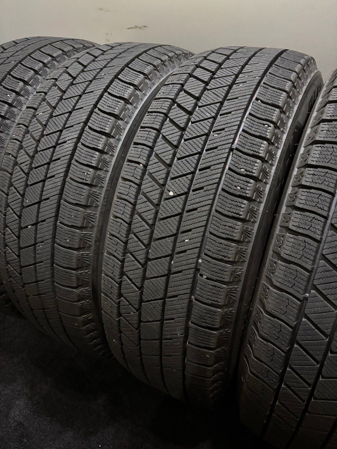 185|60R15 BRIDGESTONE|VRX3 22年製 スタッドレス 4本 ブリヂストン ブリザック アクア ヤリス フィット 4-K354