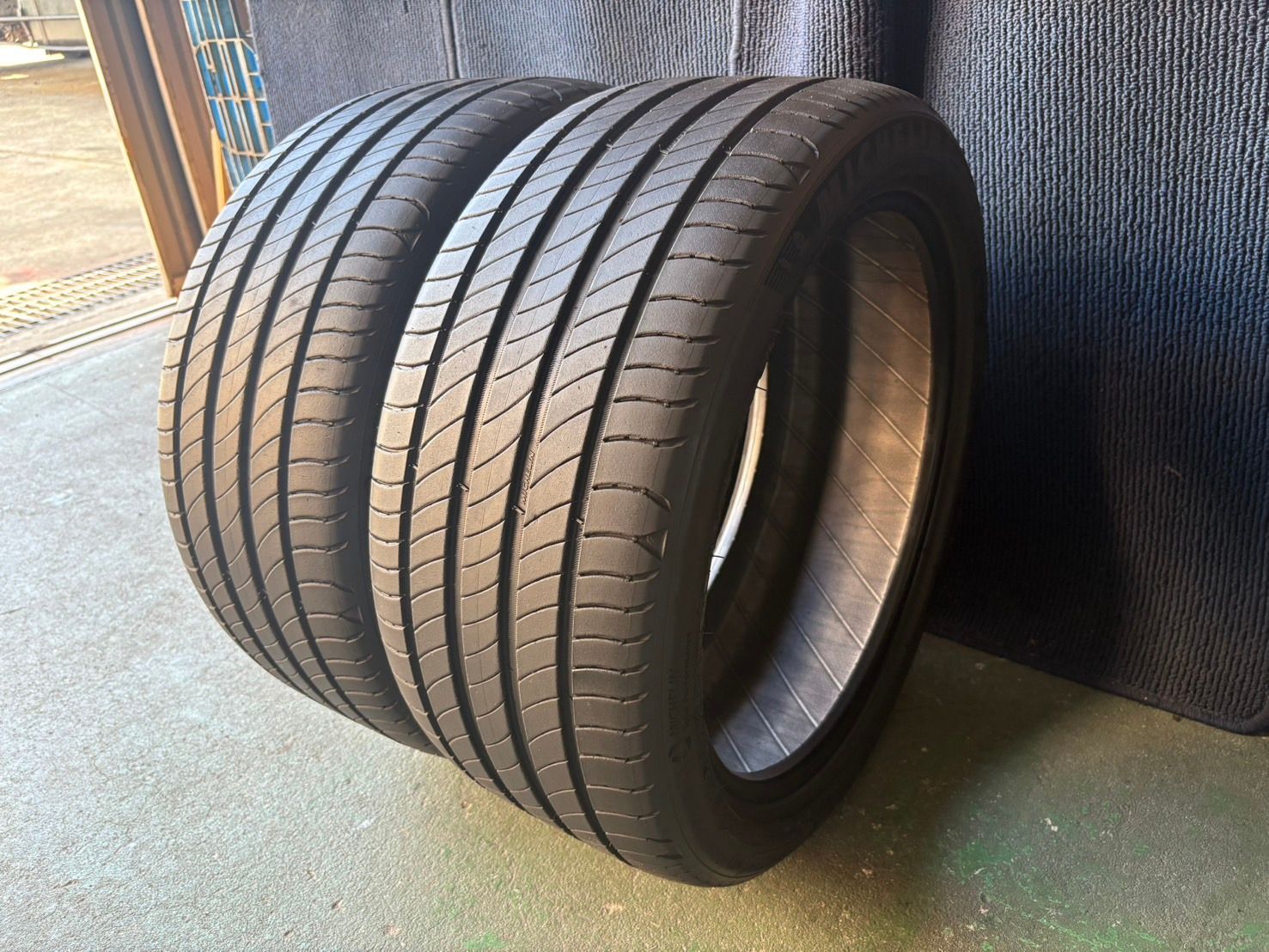 製造 溝6.5分山 MICHELIN PRIMACY4 2本 245 40R18 ASP3257