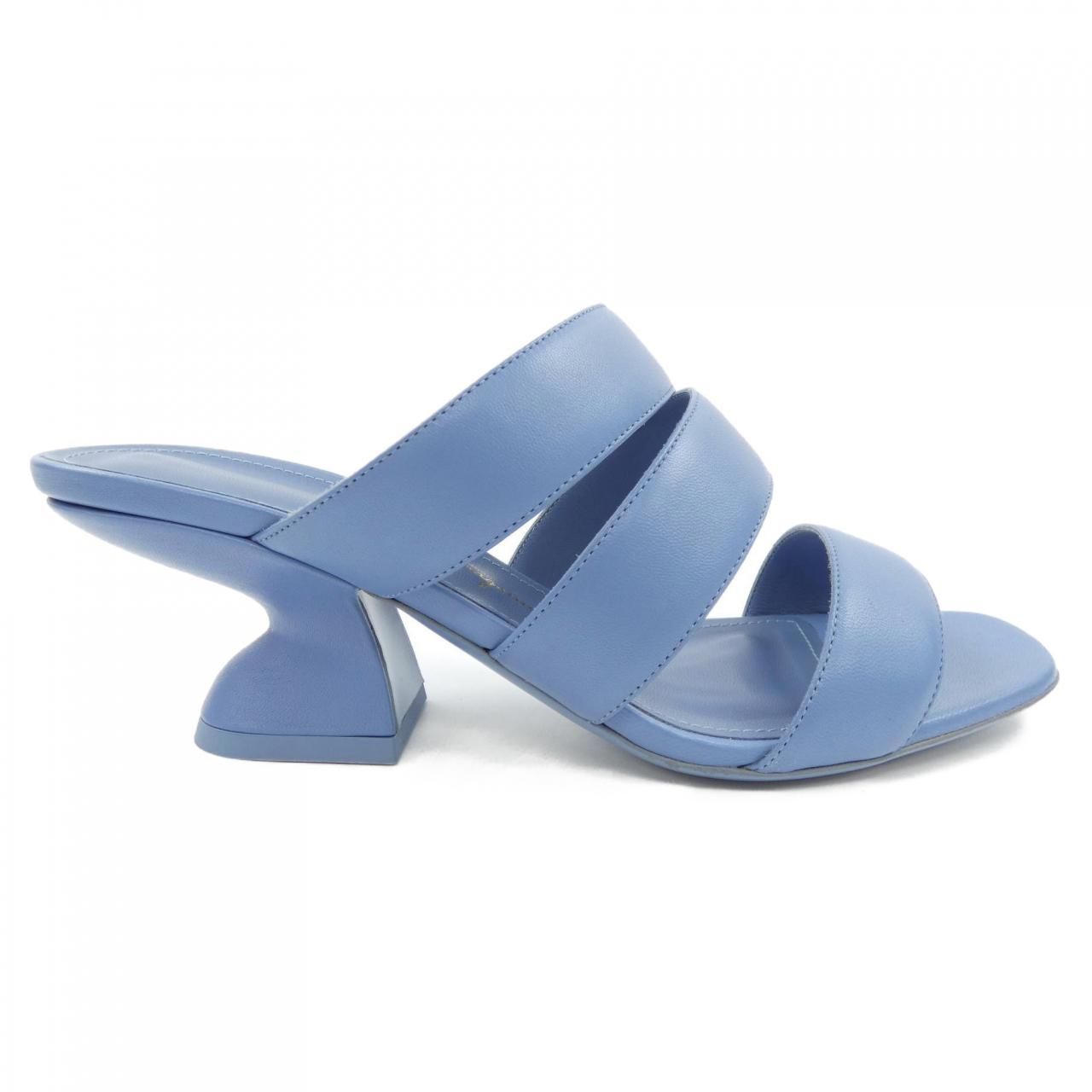 サルヴァトーレフェラガモ SALVATORE FERRAGAMO サンダル