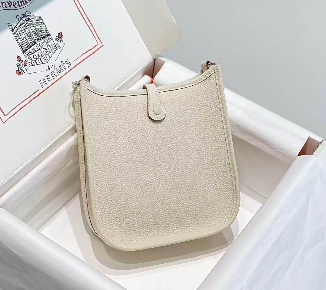 稀少【HELMES】エブリン 16 Amazone bag TPM エブリンミニ エヴリンTPM ミニエブリン16 ノワール