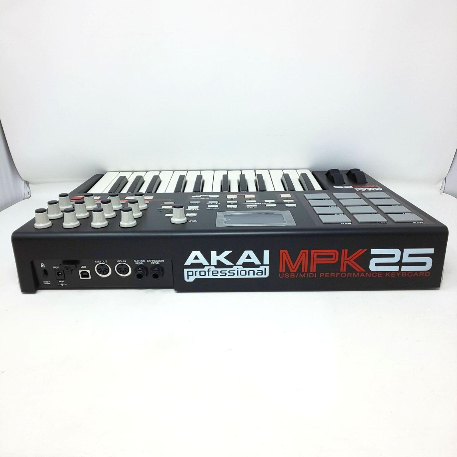 AKAI