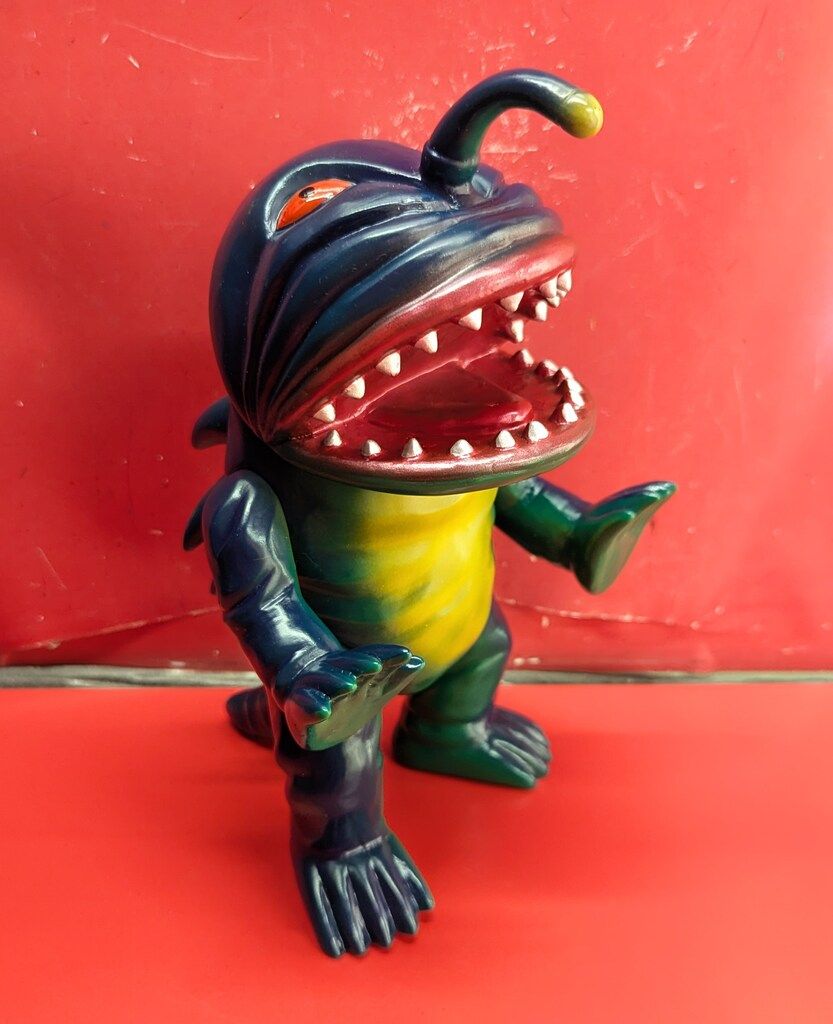 メディコムトイ|マーミット 怪獣天国 円盤生物ハングラー