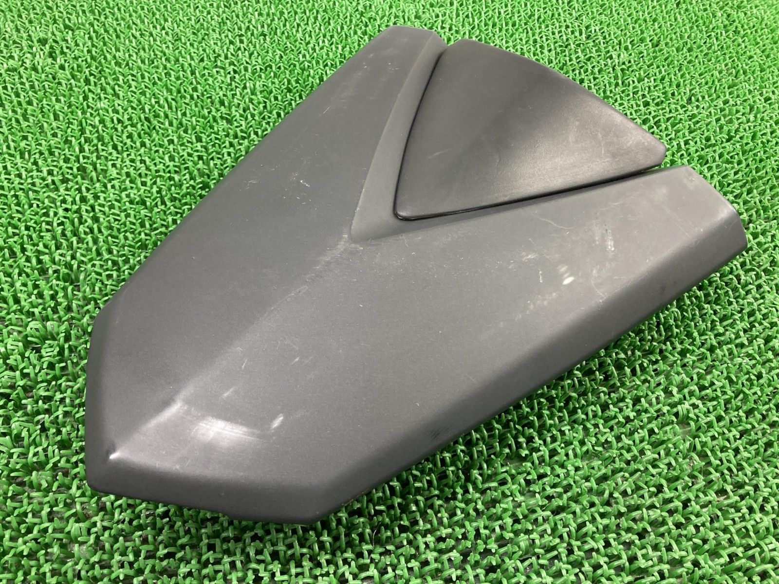 YZF-R25 シングルシートカウル マットB ヤマハ 純正  RG10J YZF-R3 RH07J ワイズギア ペイント素材に 割れ欠け無し Tf