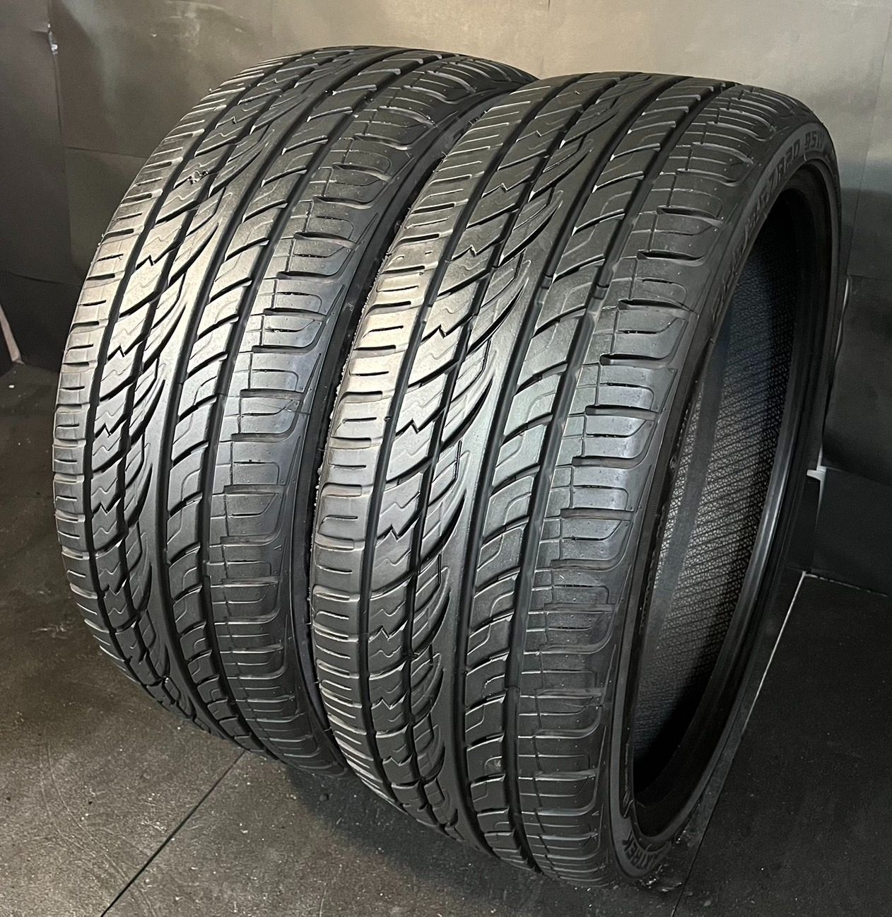 製 約9.2分山 マックストレック MAXTREK FORTIS T5 245 35R20 2本 h_438