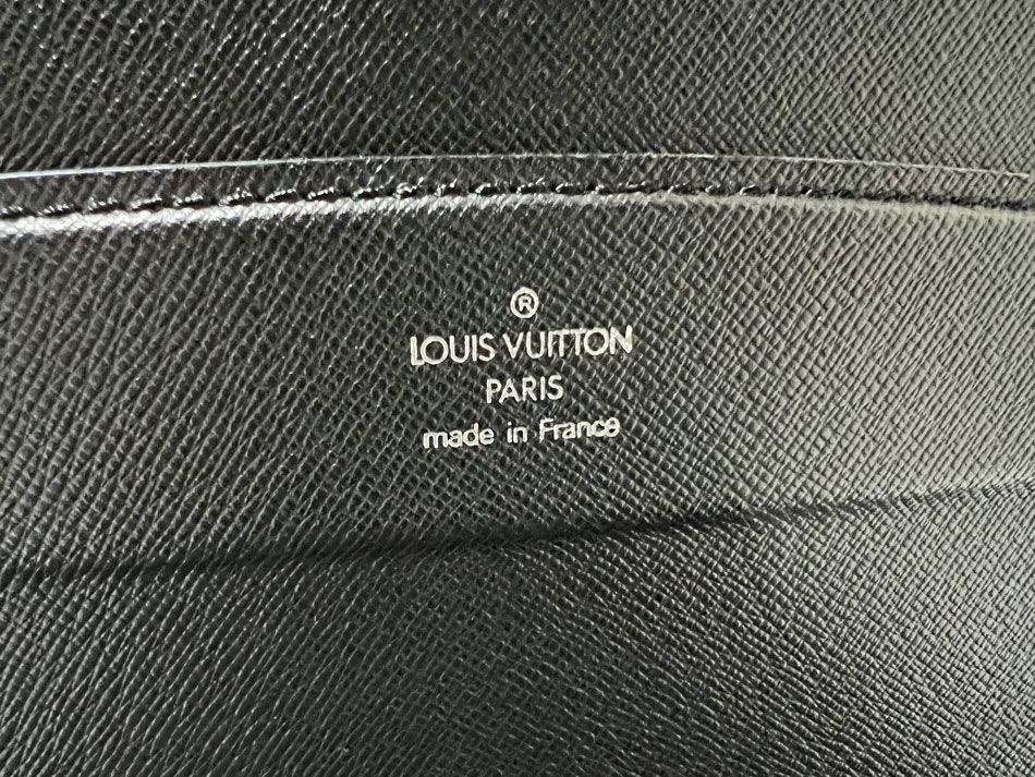 VUITTON