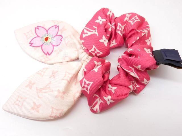 ルイヴィトン　村上隆　シュシュ　ピンク　M96067 日本限定　完売品 楽天市場】直営店 正規品 ルイヴィトンお取り寄せ新品LV × 村上