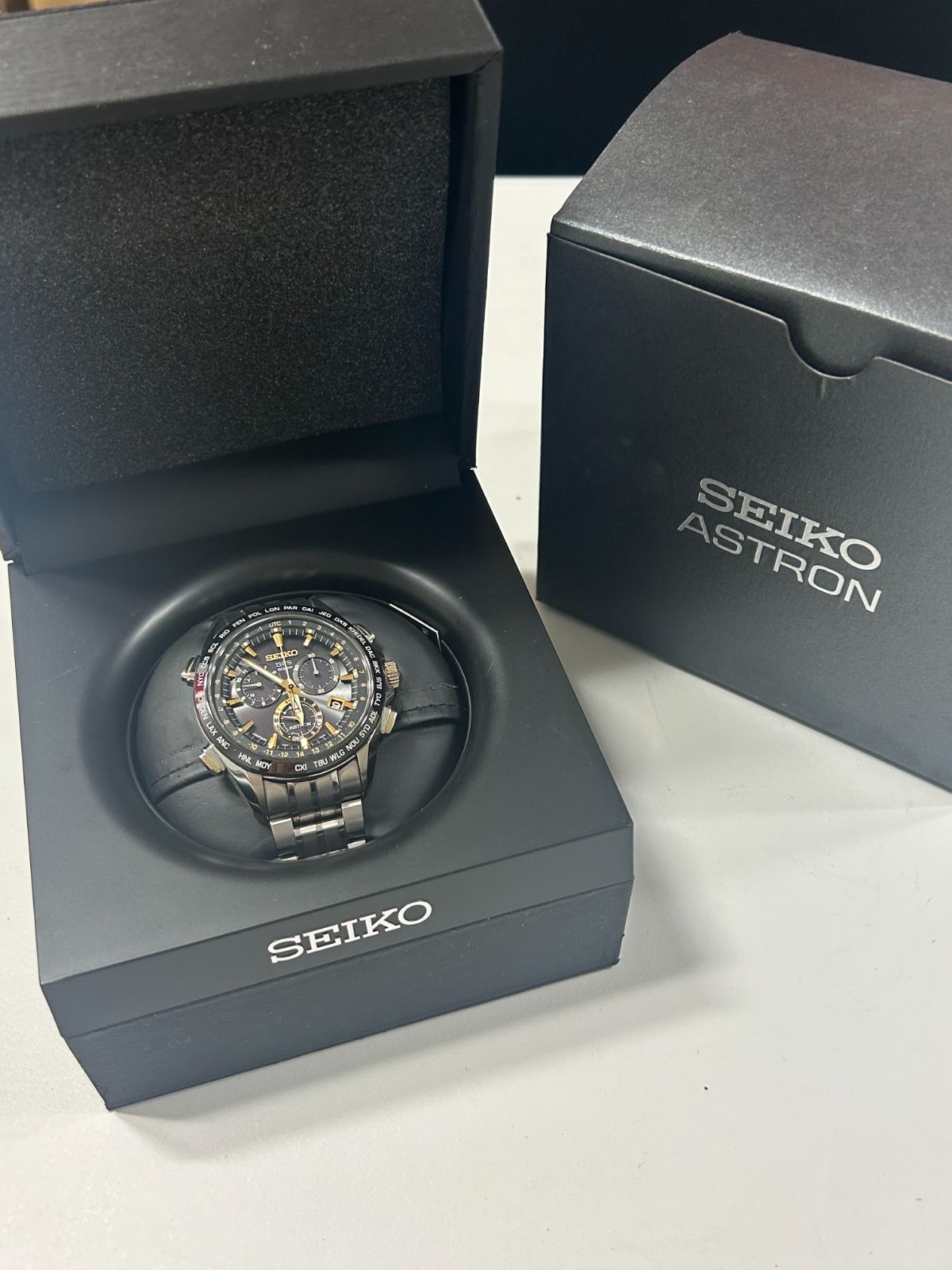 SEIKO ASTRON セイコー アストロン GPS ソーラー電波 10気圧防水 ８X82-0AB0-1 SBXB007 クロノグラフ チタン シルバー メンズ
