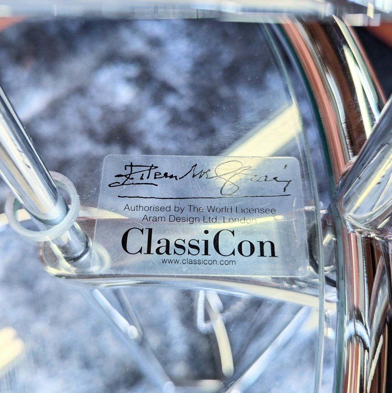 Cassina/ClassiCon カッシーナ クラシコン サイドテーブル CassinaIXC. カッシーナ ClassiCon クラシコン アジャスタブル