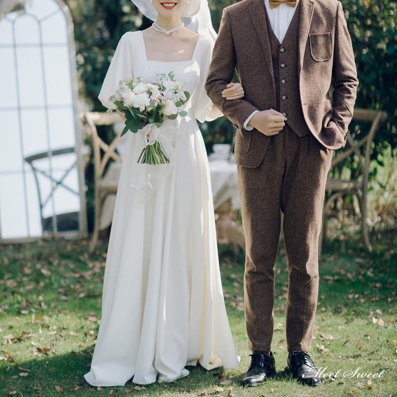 ウェディングドレス ロングドレス スレンダーライン 長袖 二次会 結婚式 前撮り スクエアネック 花嫁 ウエディングドレス サテン 海外挙式 ブライダル