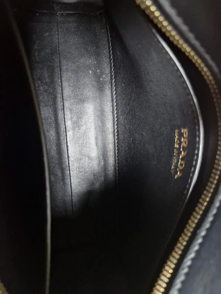 PRADA プラダ ホワイト-ブラック ツートン バイ クロスバッグ 販売 DECORATOM_COM_BR