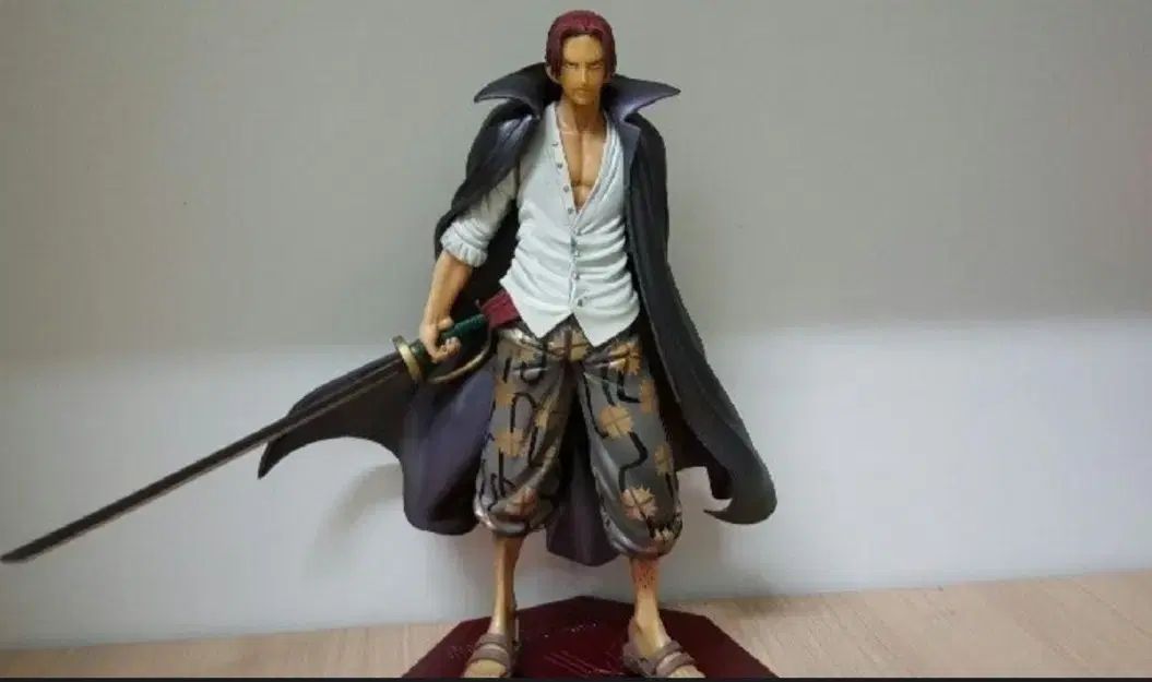 【新品】 シャンクス pop ワンピース フィギュア ワンピース ニカ フィギュア 公式 POP シャンクス ワンピース