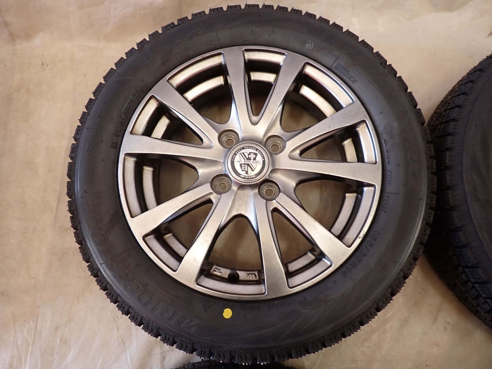 お楽しみに。 冬 製 4本SET 会社宛 155 65R14×4.5J 75Q ブリヂストン BS ブリザック VRX2 アルミ ワゴンR アルト タント NO D6148 翌日配達！