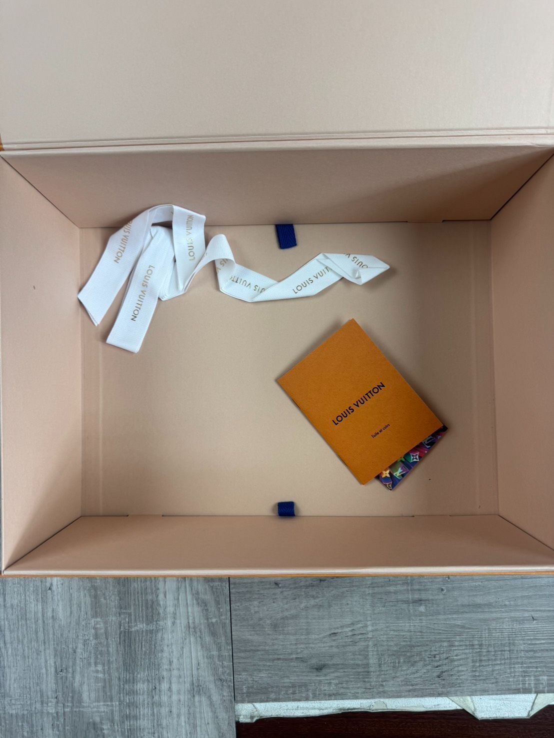 VUITTON ルイヴィトン