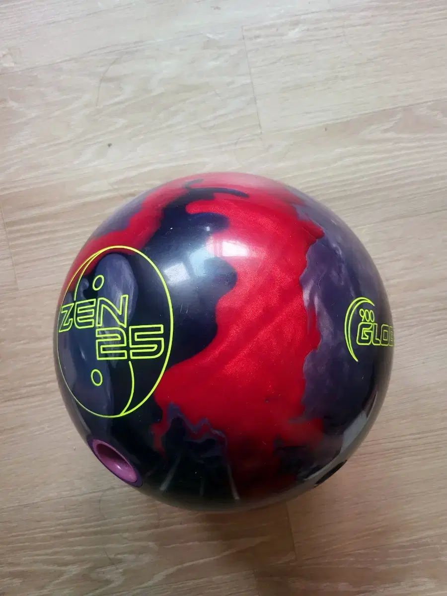 【新品】クラッシュ 15P ボウリング ボール OMEGA CRUX - ハイスポーツ社 ：信頼のボウリング用品販売